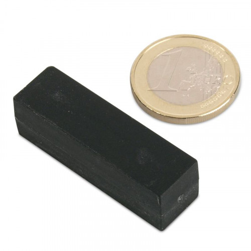 Aimant néodyme 40,0 x 12,0 x 12,0 mm avec revêtement plastique - noire - 11 kg