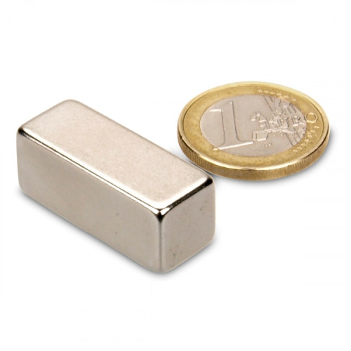 Cuboïde magnétique 30,0 x 12,0 x 12,0 mm N52 nickel - adhérence 17,5 kg