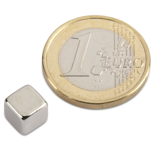 Cube magnétique 7,0 x 7,0 x 7,0 mm N42 nickel - adhérence 3 kg