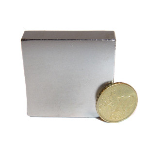 Cuboïde magnétique 40,0 x 40,0 x 10,0 mm N40 nickel - adhérence 35 kg