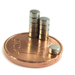 Disque magnétique Ø 3,0 x 1,5 mm N50 nickel - adhérence 300 g