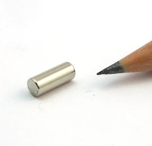 Cylindre magnétique Ø 4,0 x 10,0 mm N45 nickel - adhérence 900 g