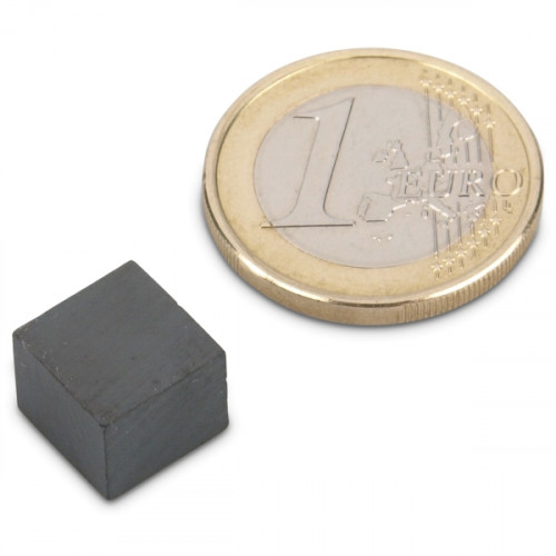 Cuboïde magnétique 10,0 x 10,0 x 8,0 mm ferrite Y35 - adhérence 450 g
