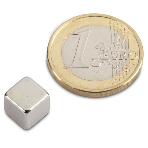 Cube magnétique 8,0 x 8,0 x 8,0 mm N40 nickel - adhérence 4 kg