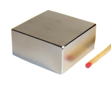 Cuboïde magnétique 40,0 x 40,0 x 20,0 mm N40 nickel - adhérence 60 kg